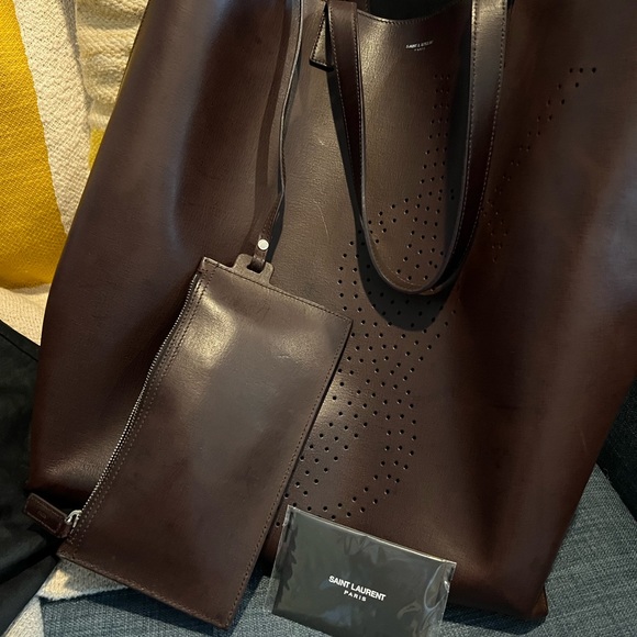 Last day of Flash sale!!!! YSL tote with dust bag and tags - Picture 2 of 2